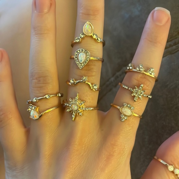 Gold ring - Picture 3 of 6